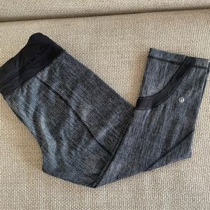 Lululemon cropped leggings